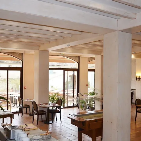 Le Castelet Des Alpilles Hotel